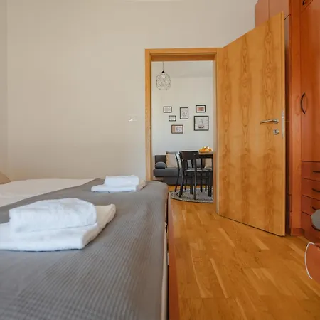 Klara Apartment *