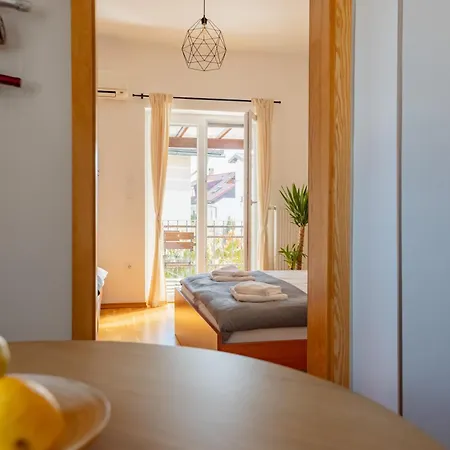 Klara Apartment *