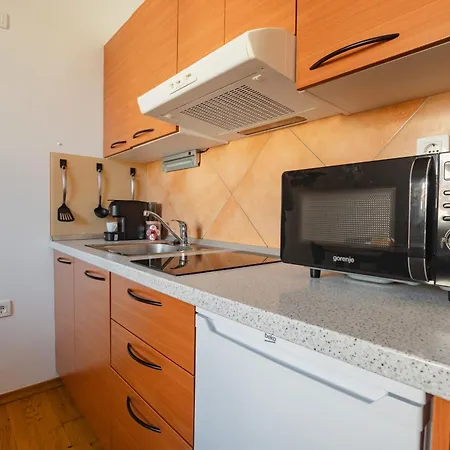 Apartment Klara *