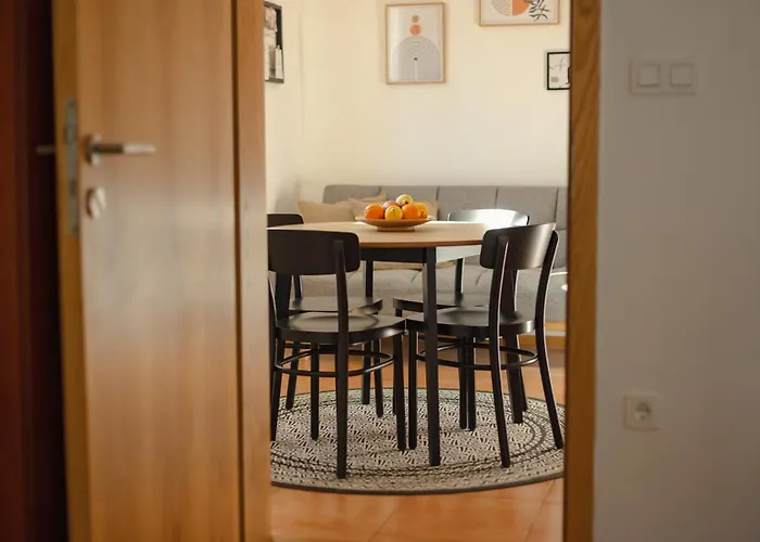 Klara * לובליאנה